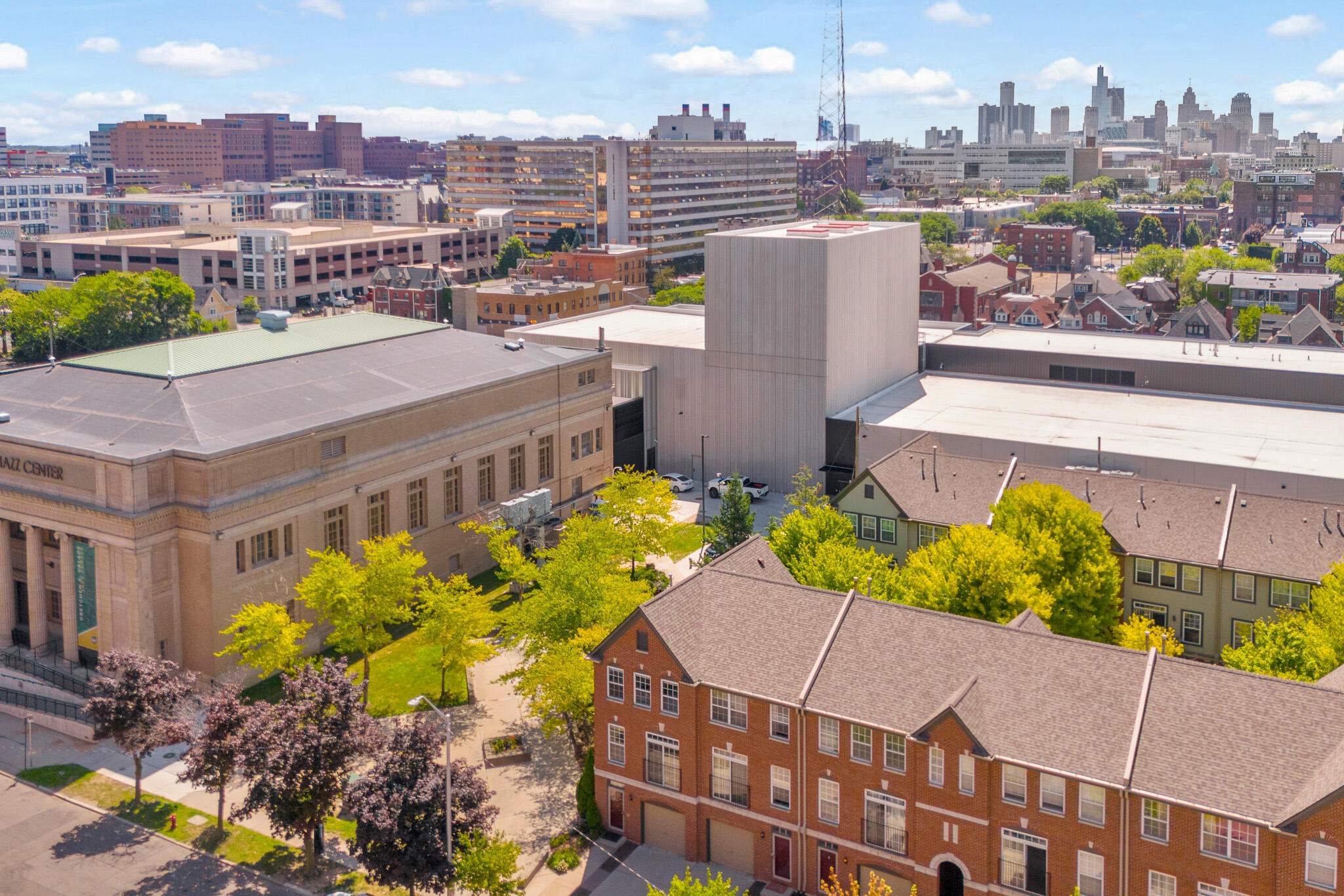 443 W Hancock Street