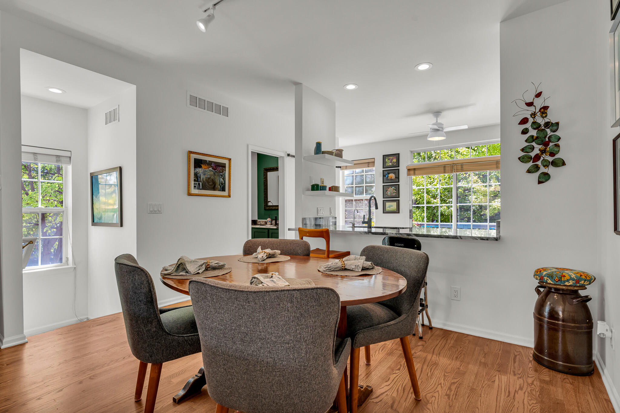 443 W Hancock Street