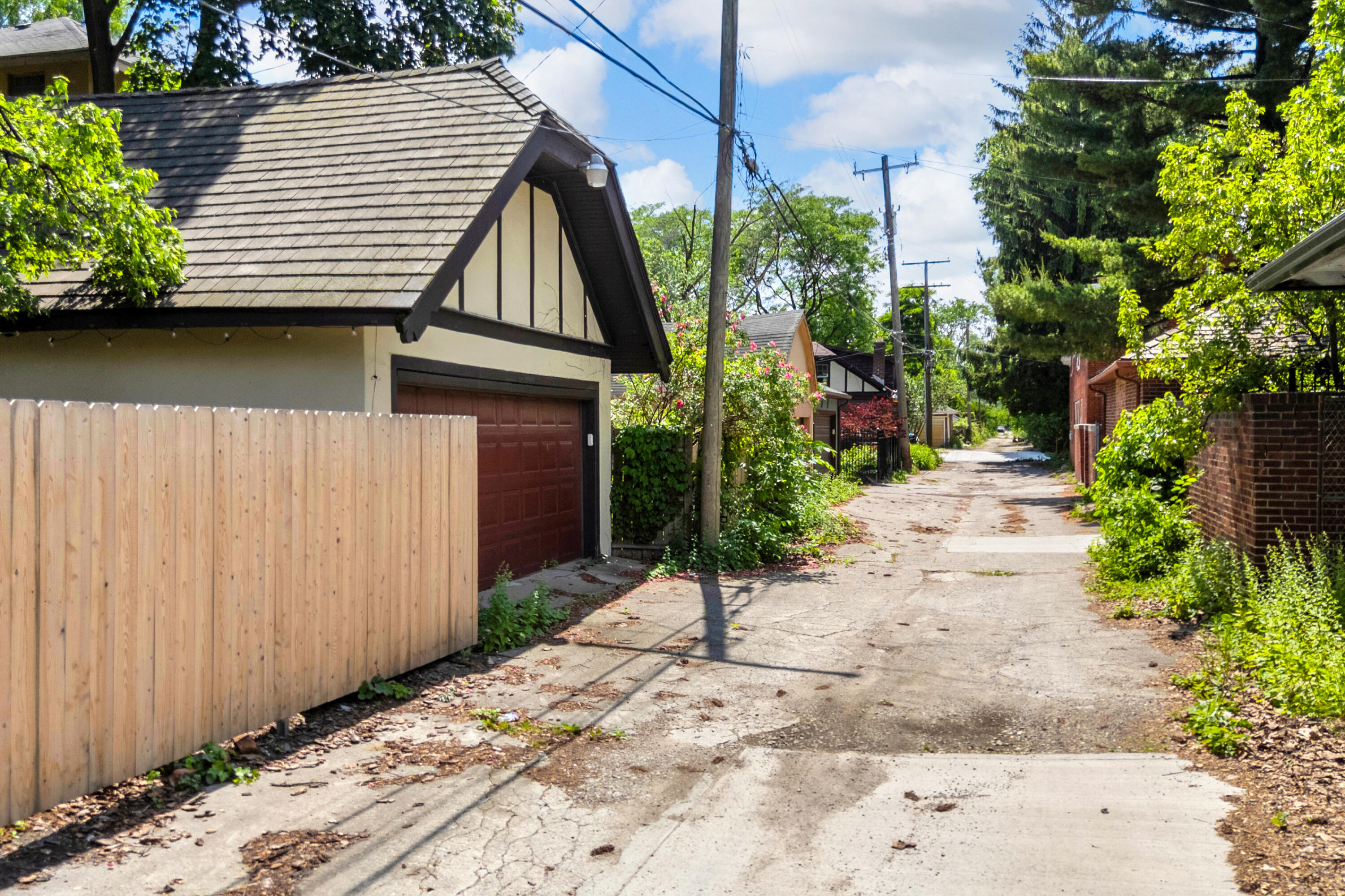728 Longfellow Street