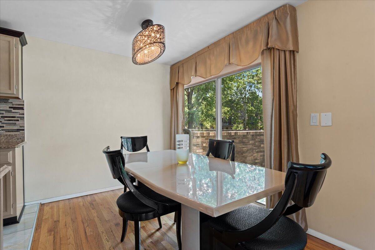 1100 Saint Aubin Place