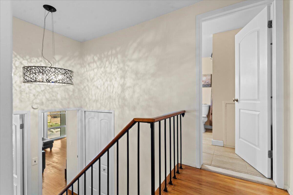 1100 Saint Aubin Place