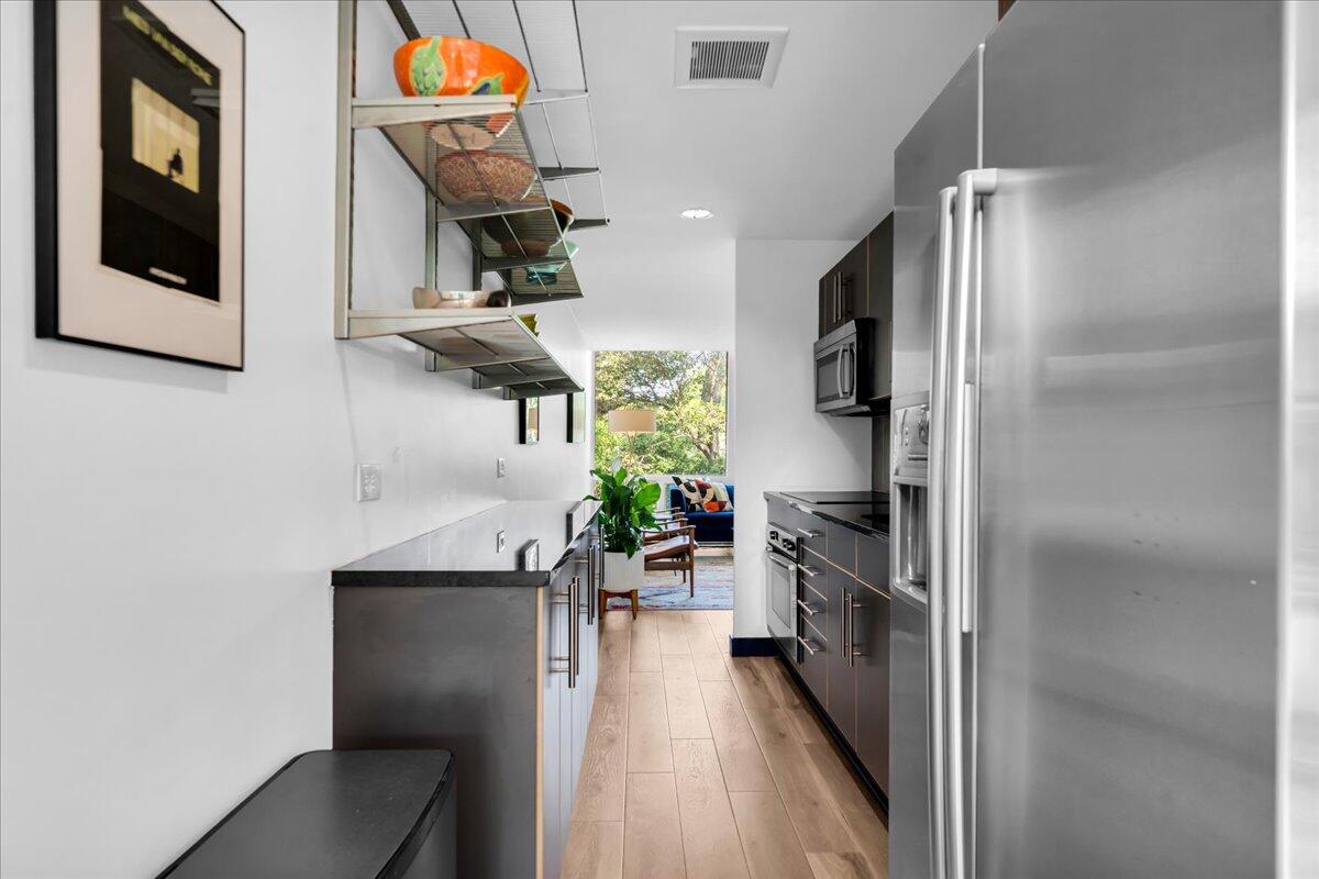 1333 Nicolet Place
