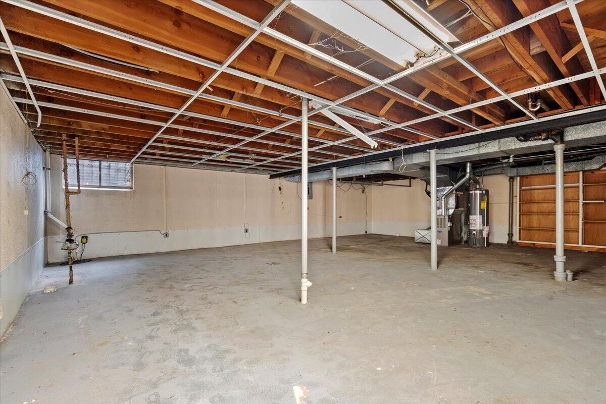 1551 Chateaufort Place