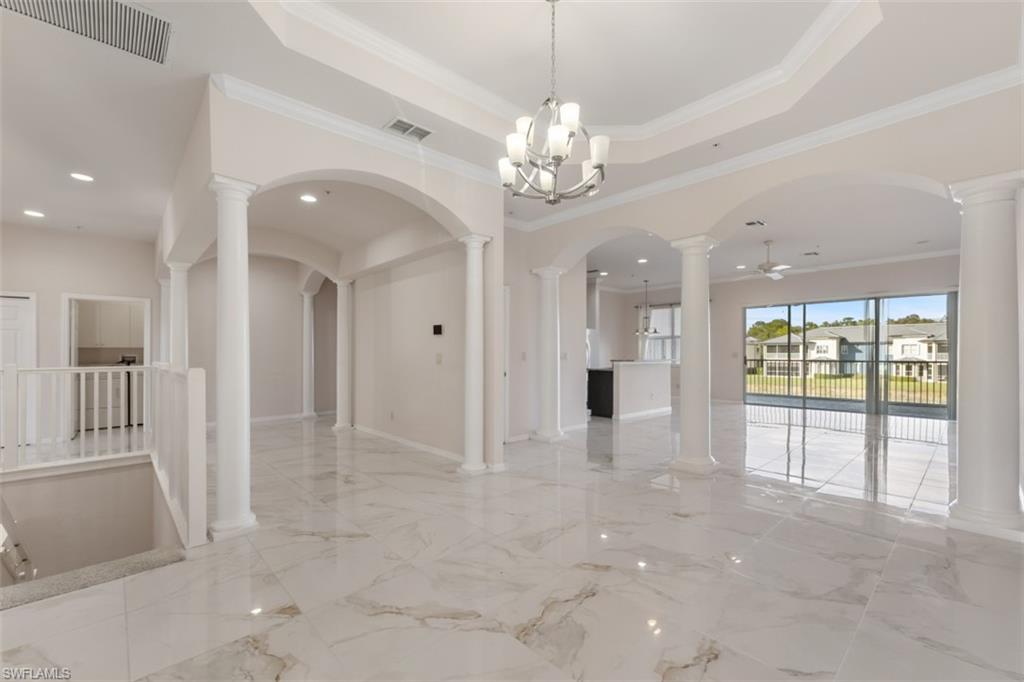 3520 Lansing LOOP 203