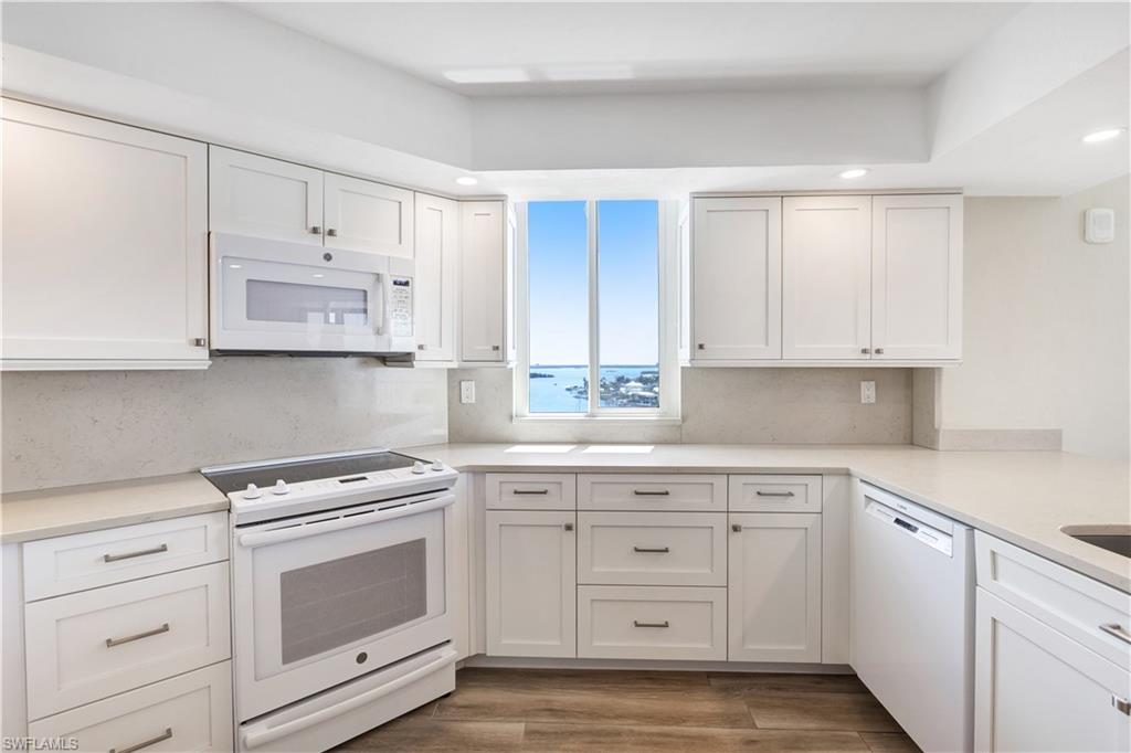 4753 Estero BLVD 1002