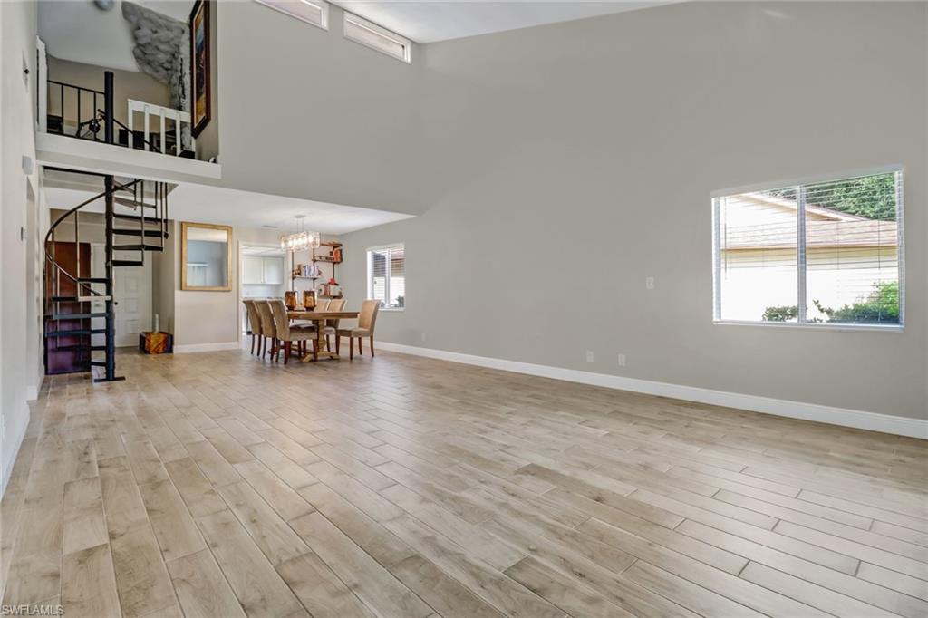 6449 Royal Woods DR