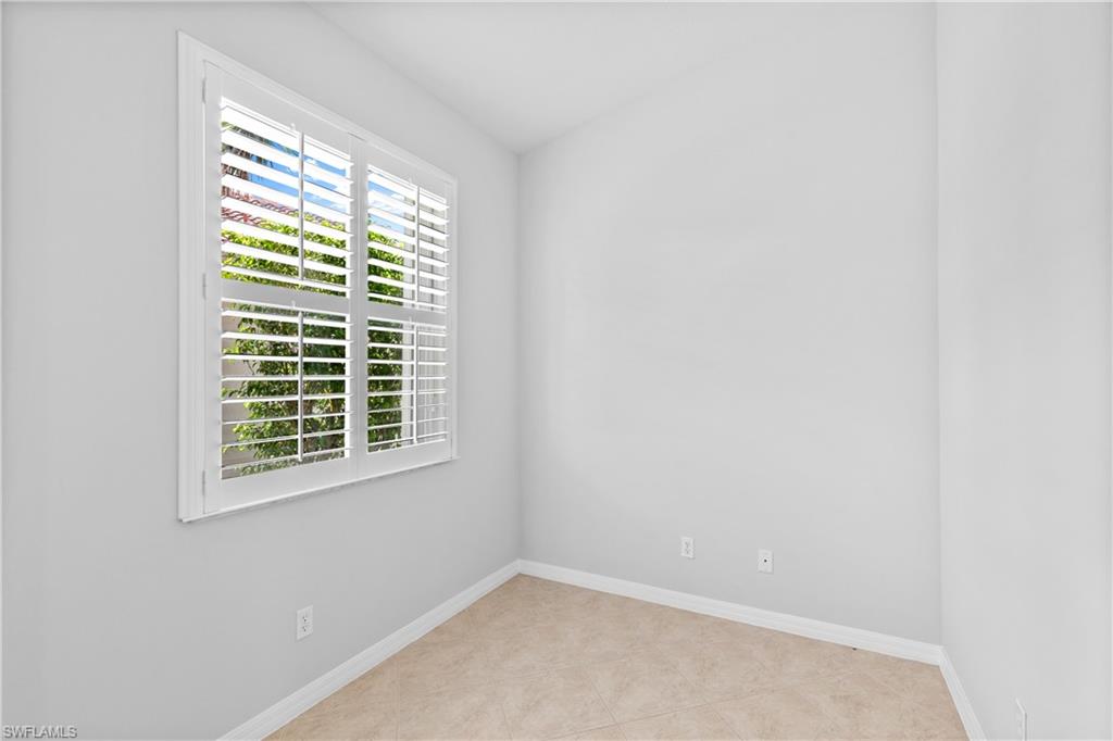 9300 Springview LOOP