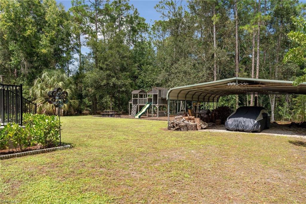 5811 Hidden Oaks LN