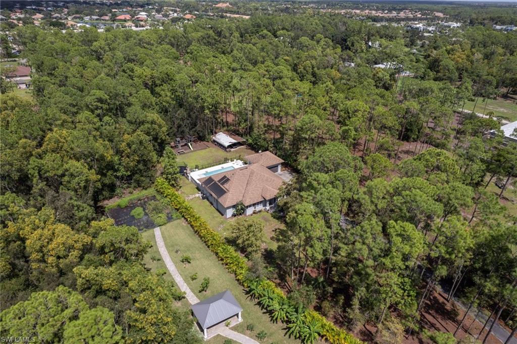 5811 Hidden Oaks LN