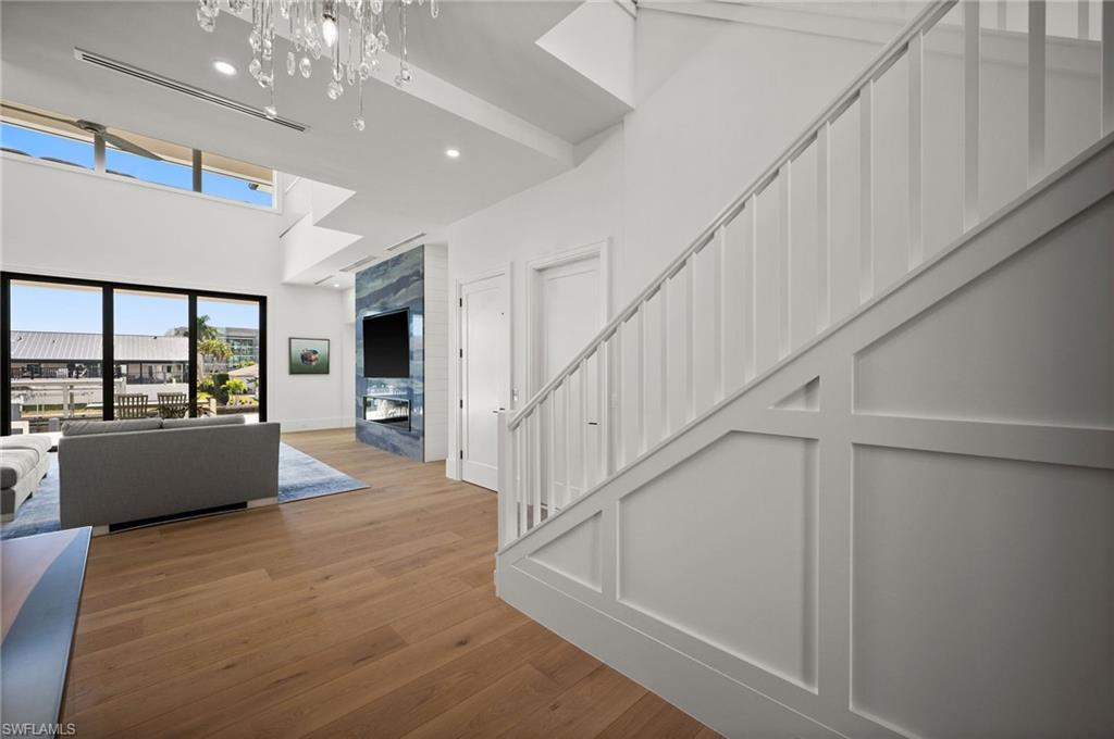 362 Egret AVE