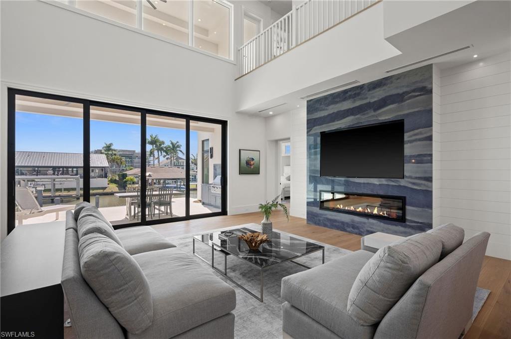 362 Egret AVE