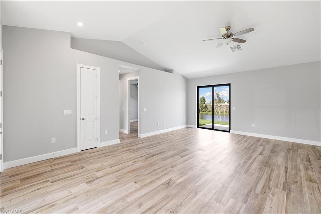 925 NE 11th TER