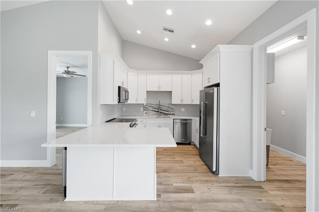 925 NE 11th TER
