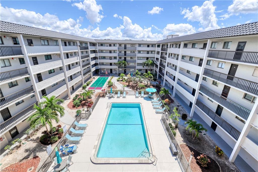 2121 Collier AVE # 508