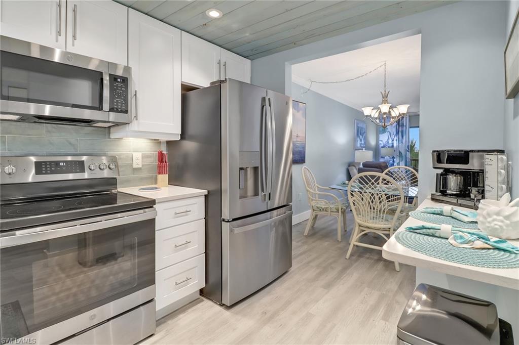 2121 Collier AVE # 508