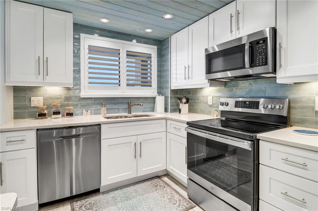 2121 Collier AVE # 508