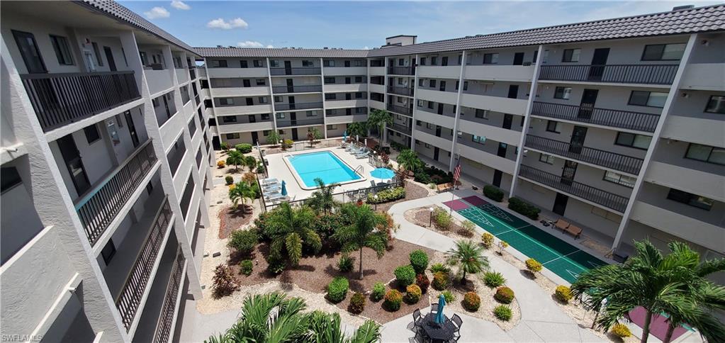 2121 Collier AVE # 508