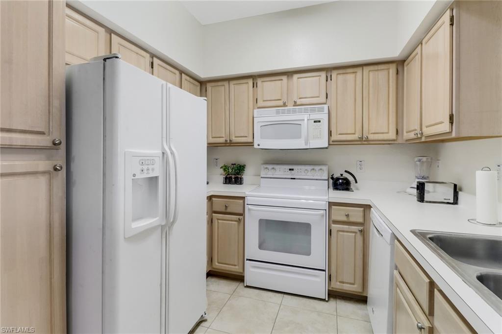 23600 Walden Center DR # 304