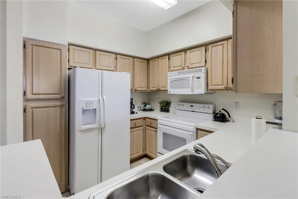 23600 Walden Center DR # 304