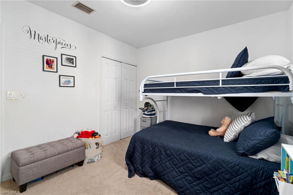 9775 Roundstone CIR