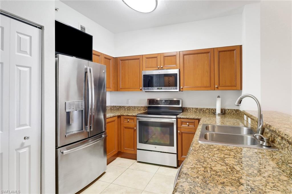 10115 Villagio Palms WAY # 204