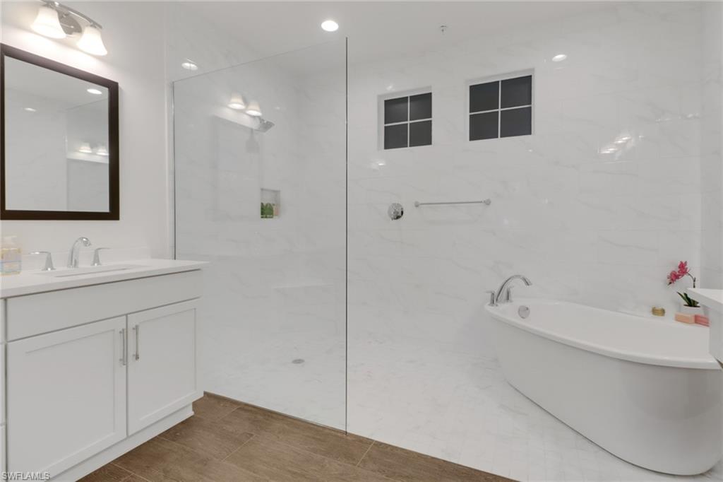 21460 Strada Nuova CIR # B414