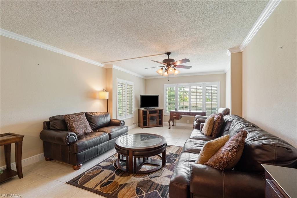 2264 Winkler AVE # 202