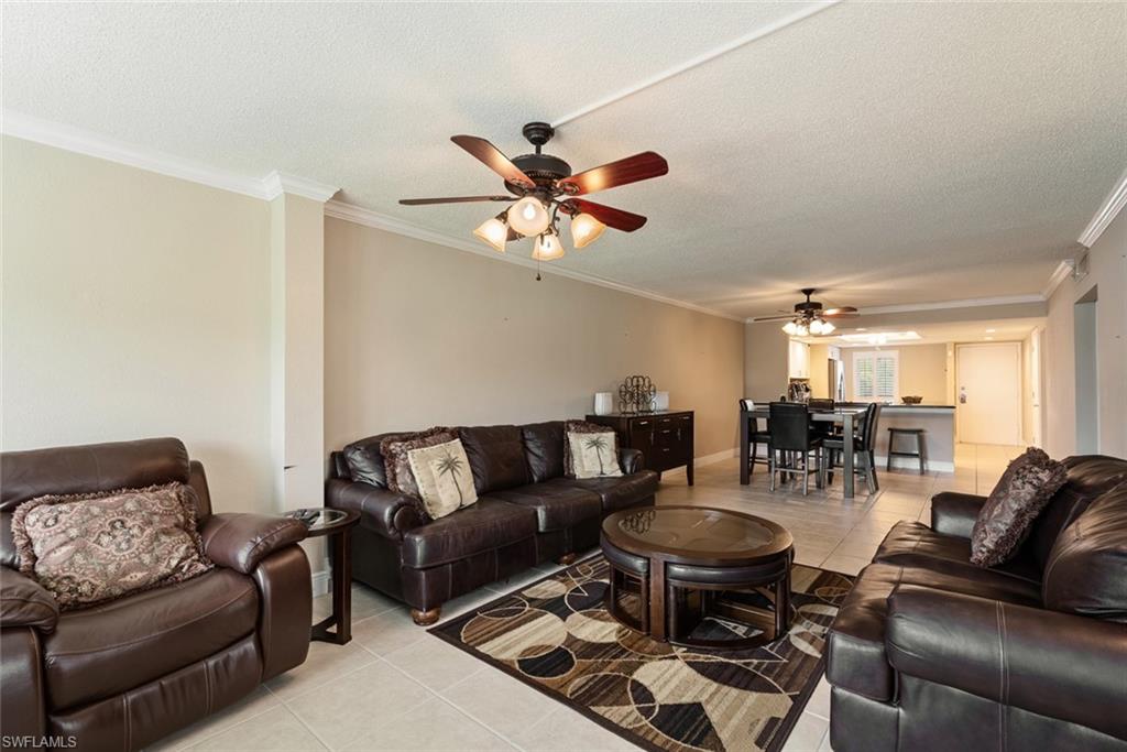 2264 Winkler AVE # 202