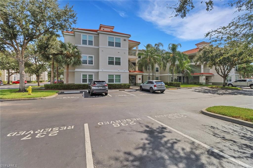 23600 Walden Center DR # 304