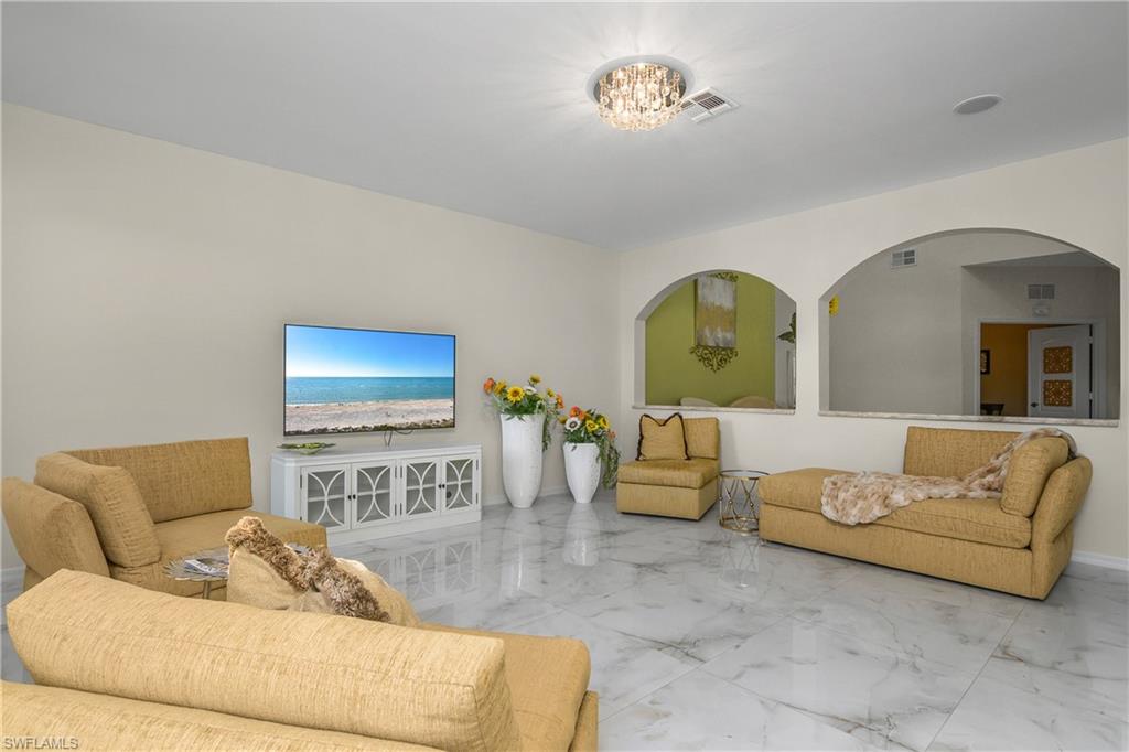 10125 N Golden Elm DR