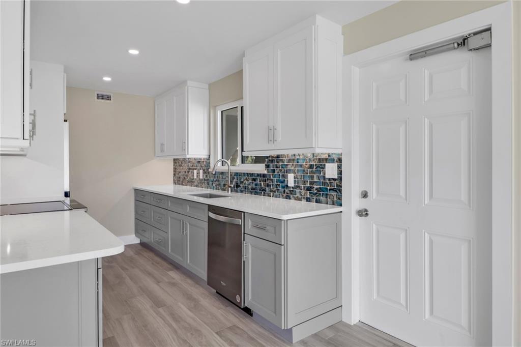 2500 Gulf Shore BLVD N # S10