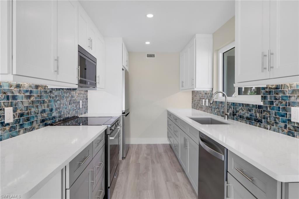 2500 Gulf Shore BLVD N # S10