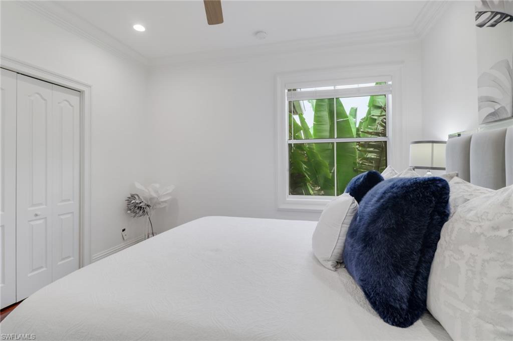 10213 S Silver Palm DR