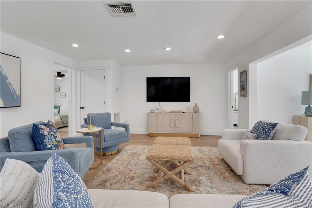 729 Sand Dollar DR, SANIBEL