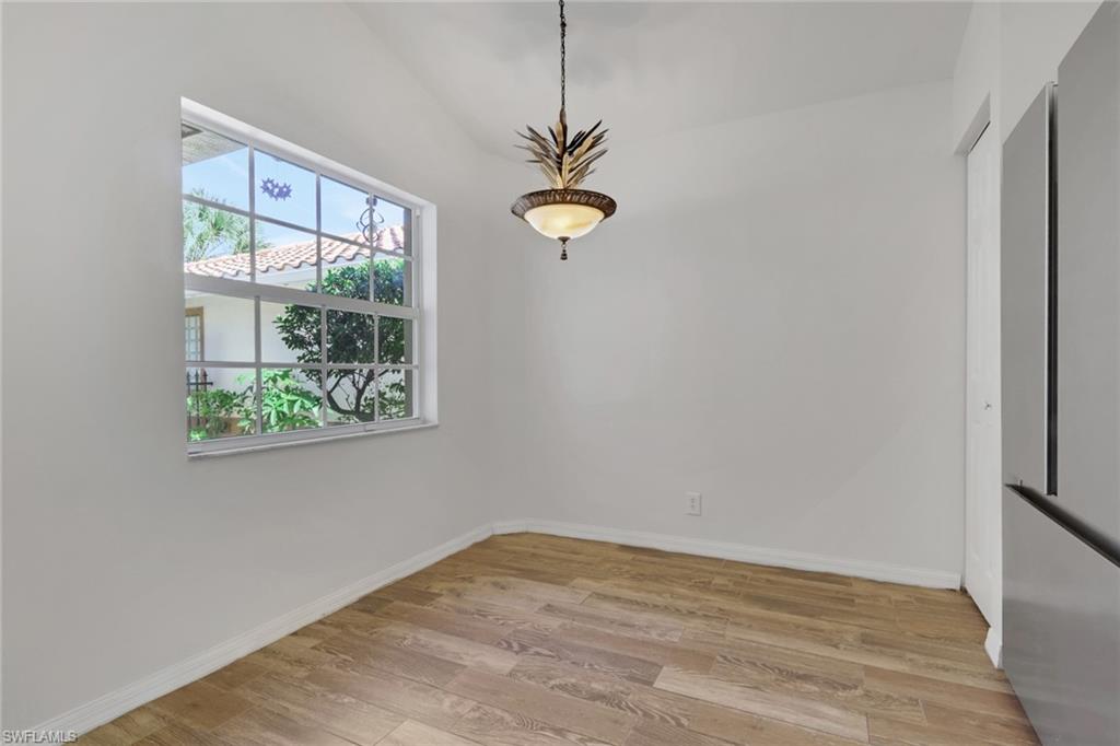 8896 CASCADES ISLE BLVD