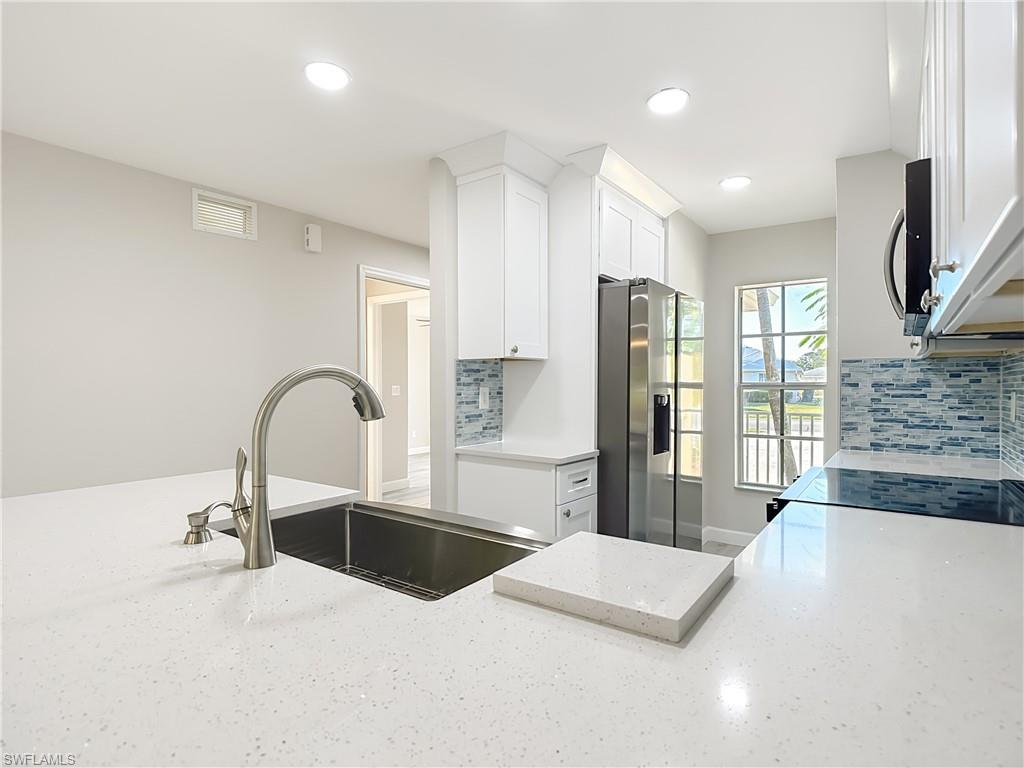 4906 Majorca Palms DR