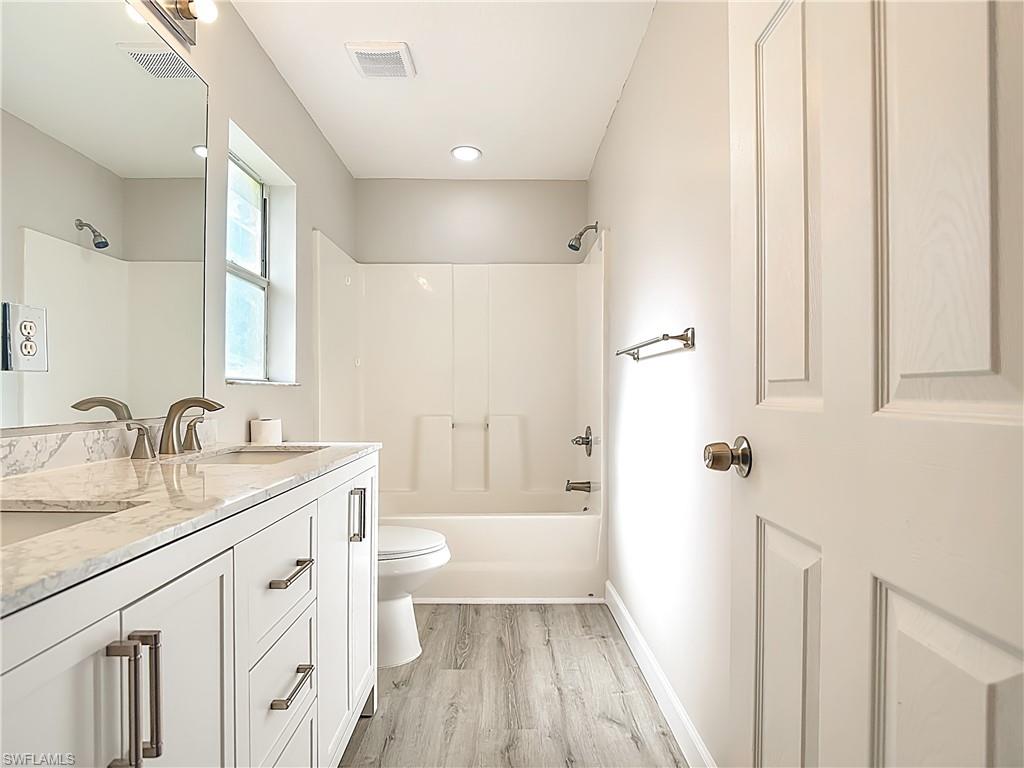 4906 Majorca Palms DR