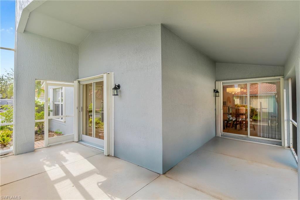 8949 Cascades Isle BLVD