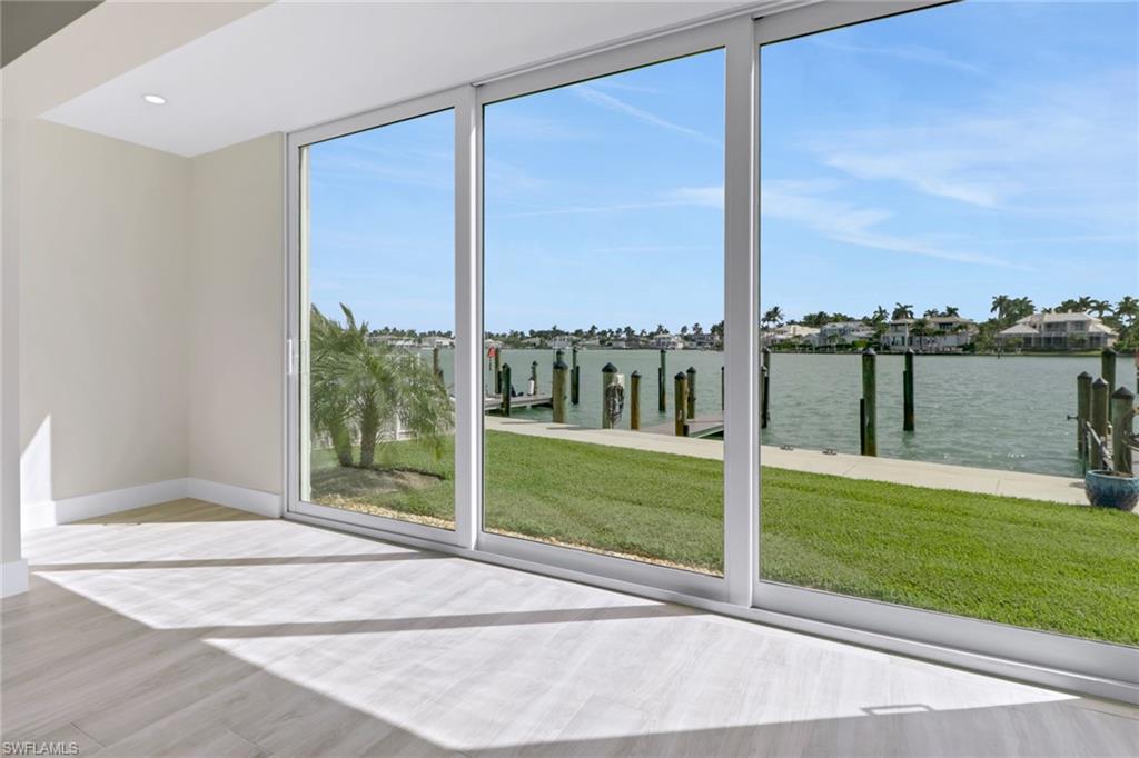 2500 Gulf Shore BLVD N # S10