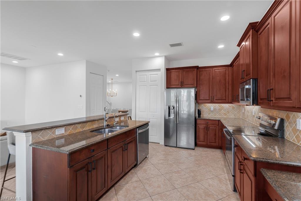 10487 Winged Elm LN