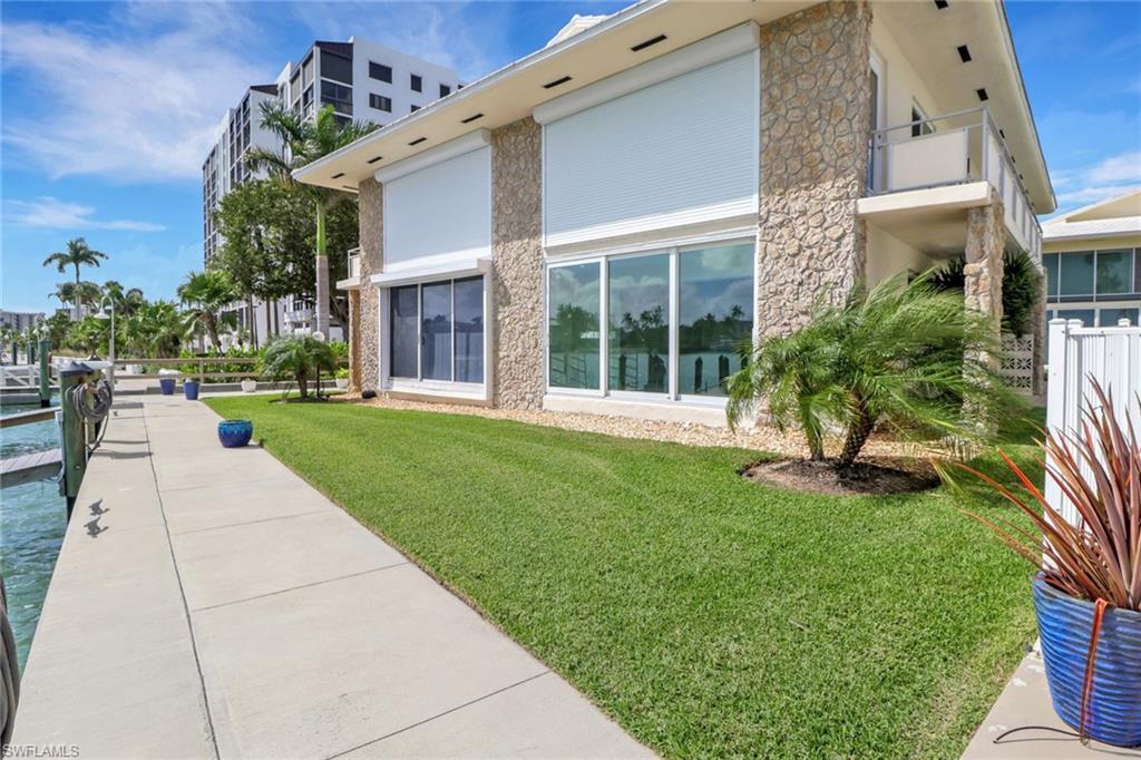 2500 Gulf Shore BLVD N # S10