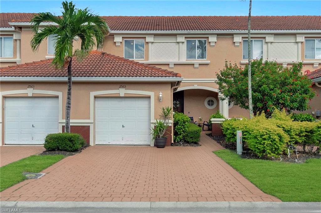 17565 Cherry Ridge LN