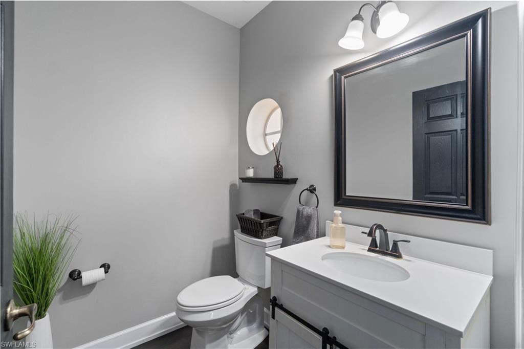 17565 Cherry Ridge LN