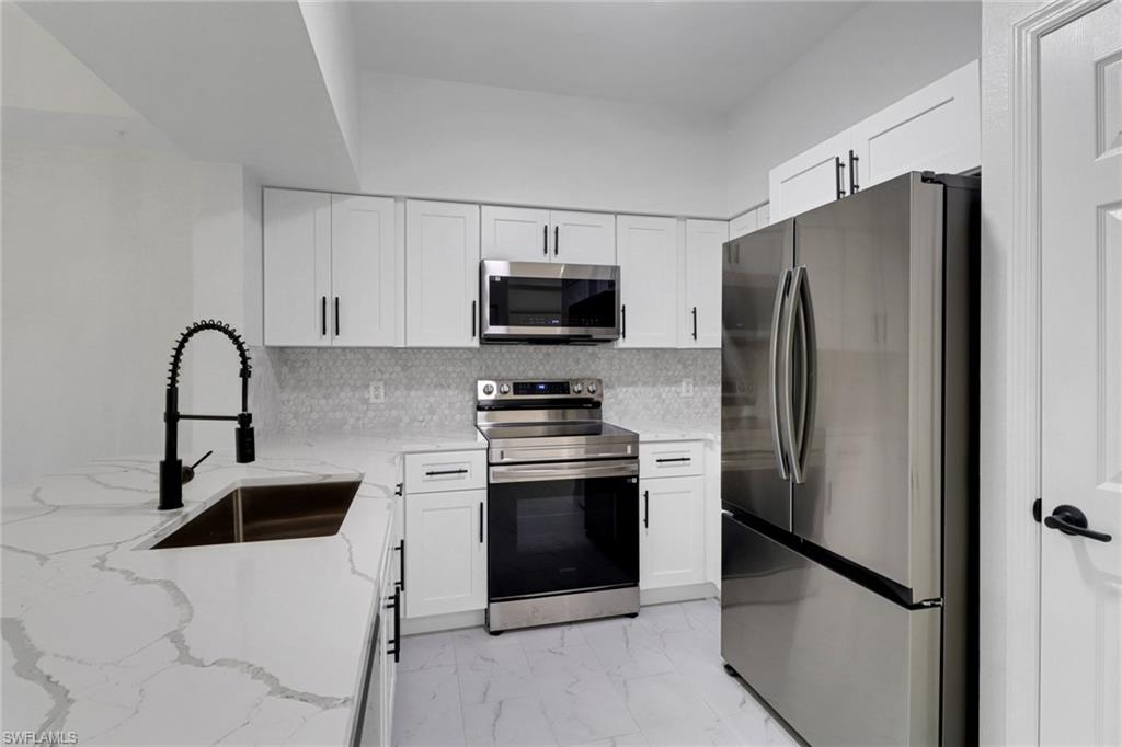 20170 Gardens CIR 107