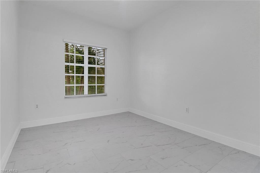 20170 Gardens CIR 107