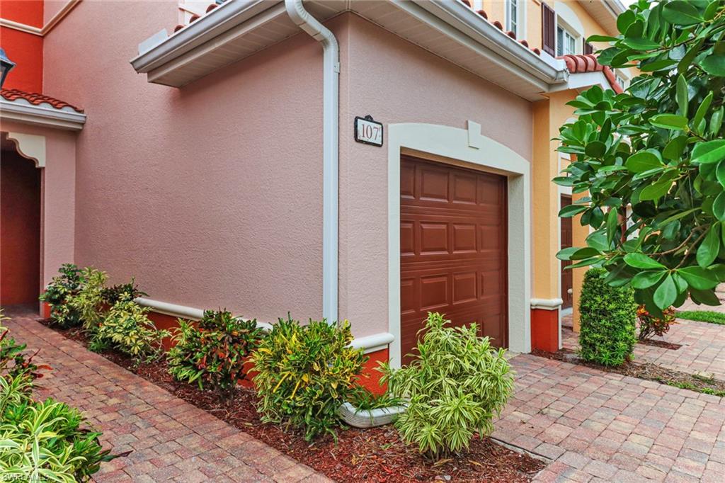 20170 Gardens CIR 107