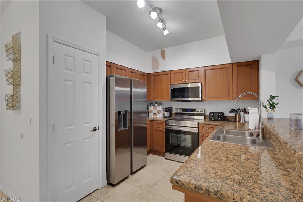 10121 Villagio Palms WAY 102