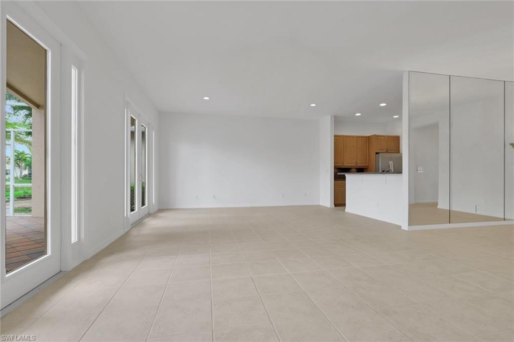 9404 Springview LOOP