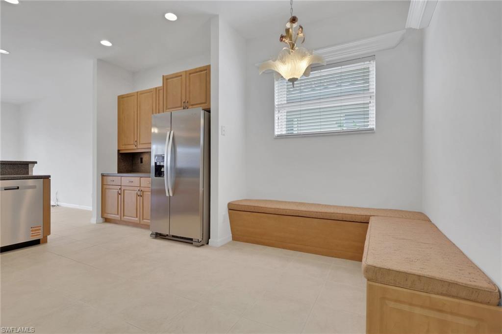 9404 Springview LOOP