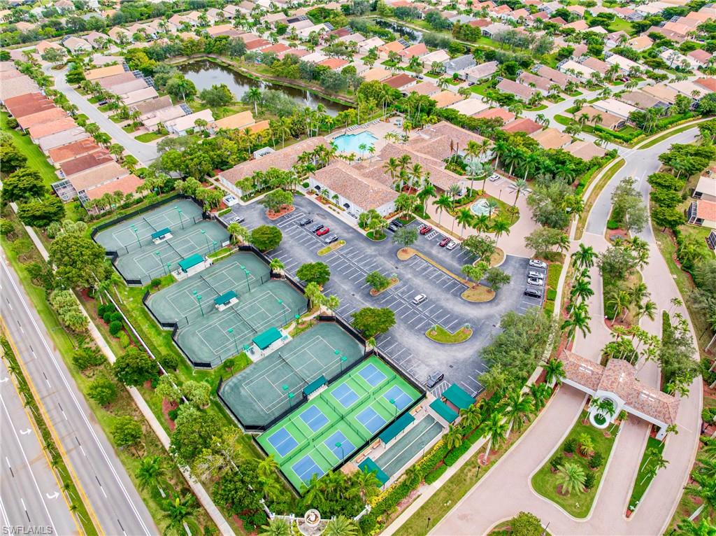 8832 Cascades Isle BLVD